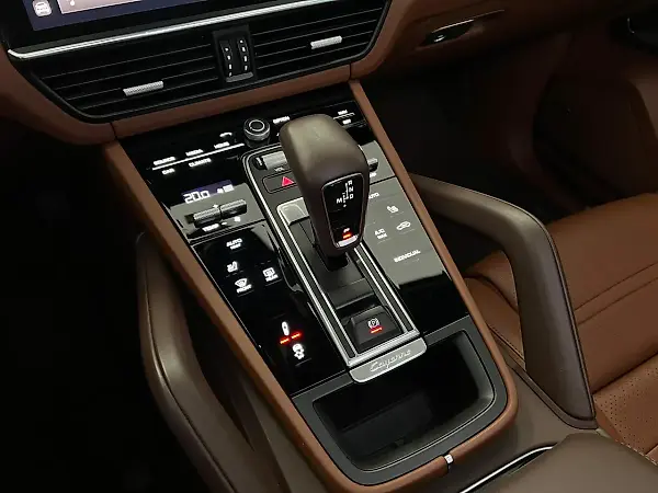 Porsche Cayenne E-hybrid - Imagem 19