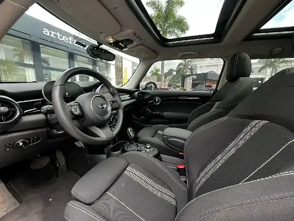 Mini Cooper SE - Imagem 11