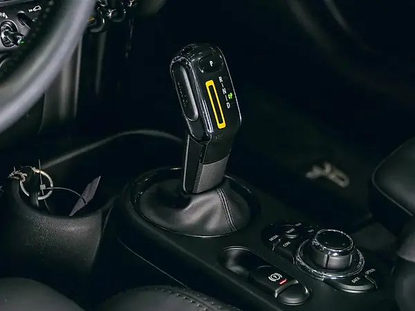 Mini Cooper SE - Imagem 11