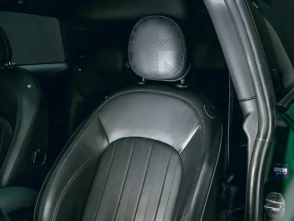 Mini Cooper SE - Imagem 13