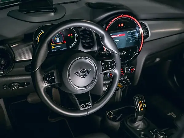 Mini Cooper SE - Imagem 8