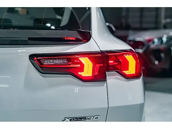 BMW IX2 - Imagem 9