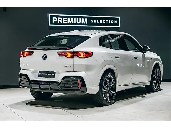 BMW IX2 - Imagem 8