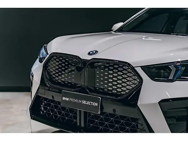 BMW IX2 - Imagem 2
