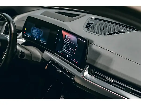 BMW IX2 - Imagem 17