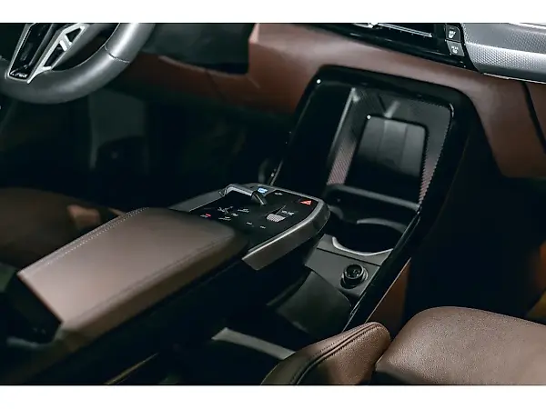 BMW IX2 - Imagem 19