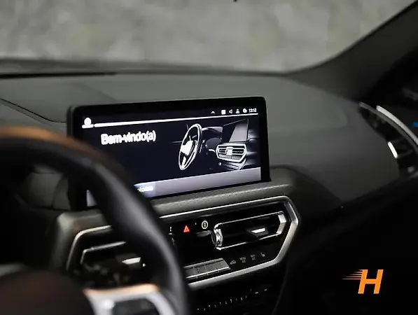 BMW IX3 - Imagem 17