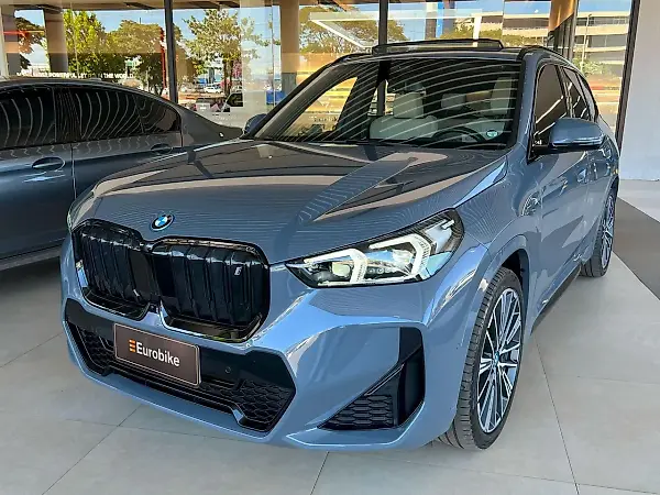 BMW IX1 - Imagem 2