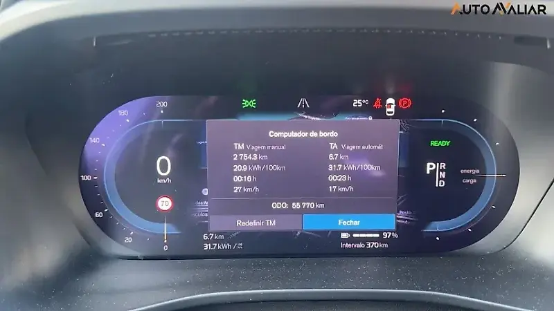 Volvo XC40 Recharge - Imagem 4