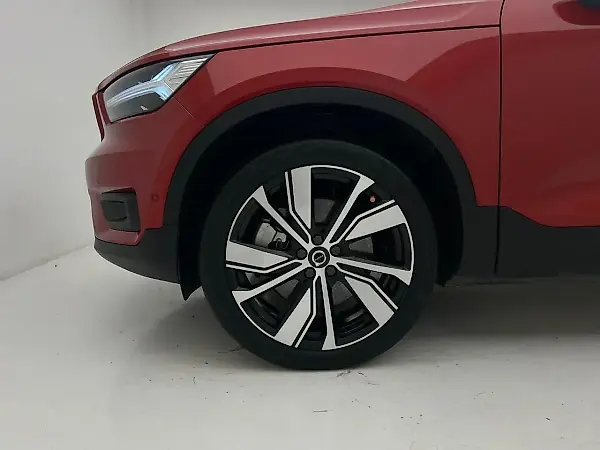 Volvo XC40 Recharge - Imagem 6
