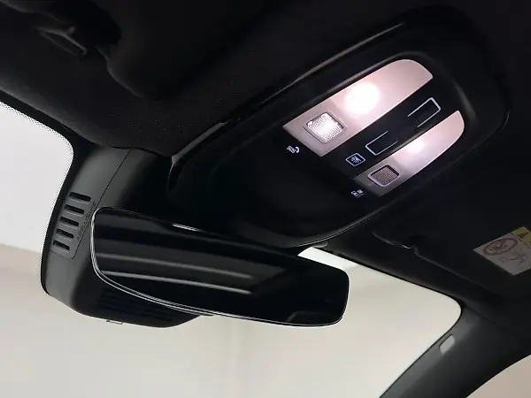 Volvo XC40 Recharge - Imagem 18