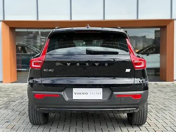 Volvo XC40 Recharge - Imagem 6