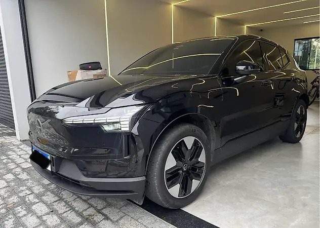 Volvo EX30 - Imagem 5