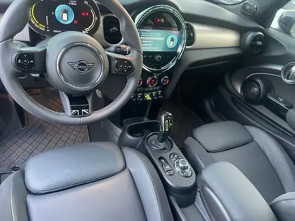Mini Cooper SE - Imagem 6