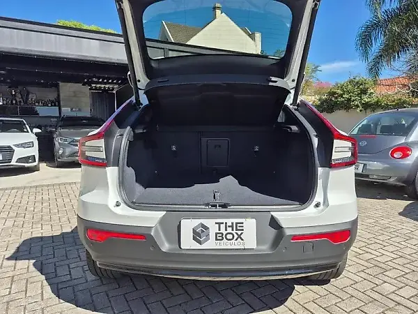 Volvo C40 Recharge - Imagem 8