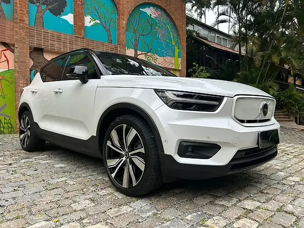 Volvo XC40 Recharge - Imagem 2