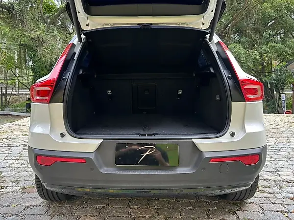 Volvo XC40 Recharge - Imagem 11