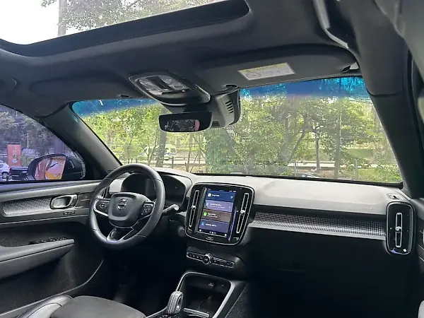 Volvo XC40 Recharge - Imagem 20