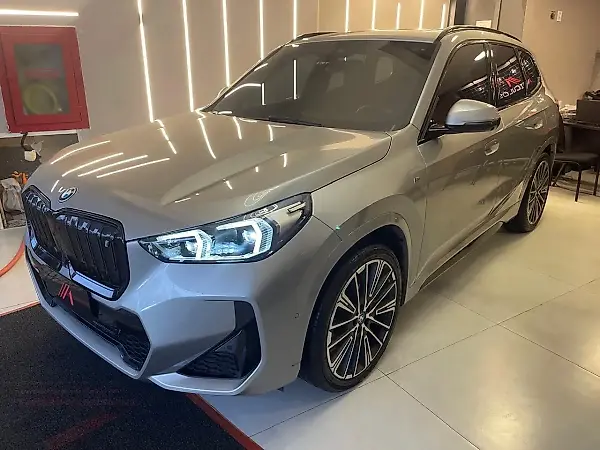 BMW IX1 - Imagem 7