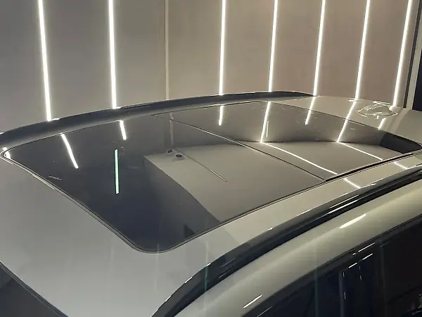 BMW IX1 - Imagem 15