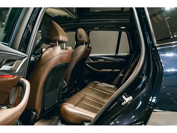 BMW IX3 - Imagem 17