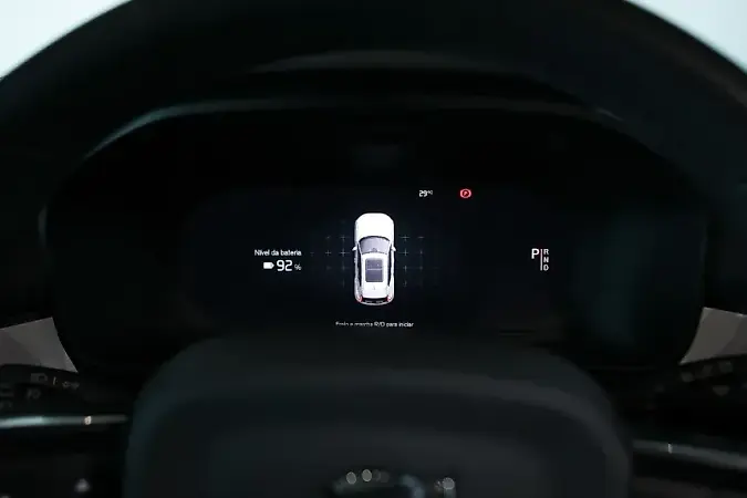 Volvo XC40 Recharge - Imagem 8