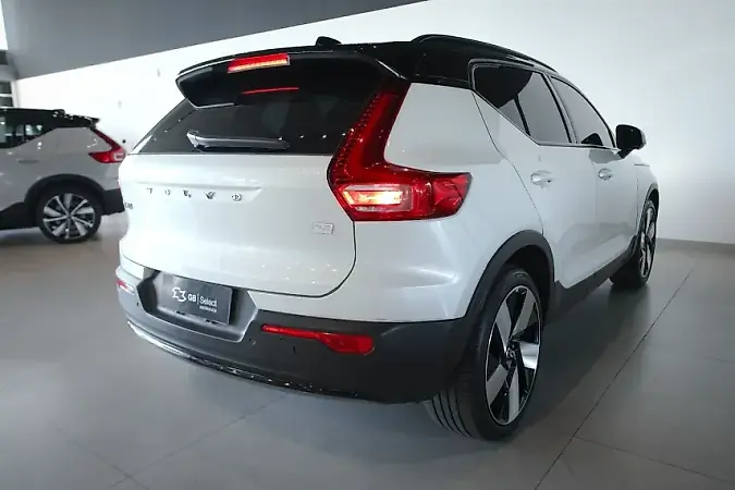 Volvo XC40 Recharge - Imagem 12