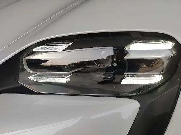 Porsche Taycan - Imagem 4