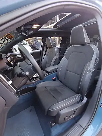 Volvo XC40 Recharge - Imagem 12
