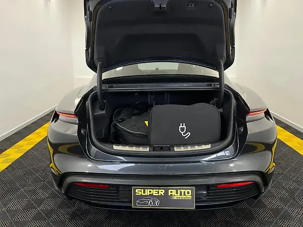 Porsche Taycan - Imagem 10
