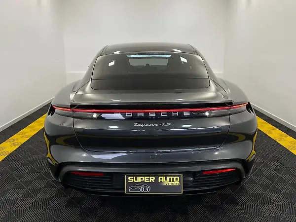 Porsche Taycan - Imagem 9