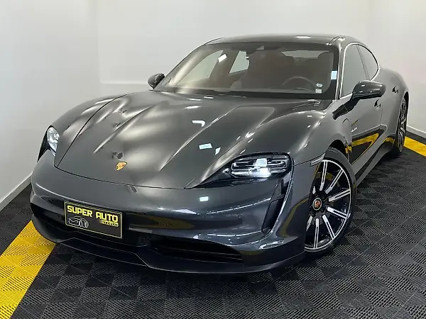 Porsche Taycan - Imagem 1