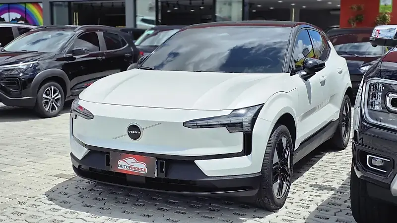 Volvo EX30 - Imagem 1