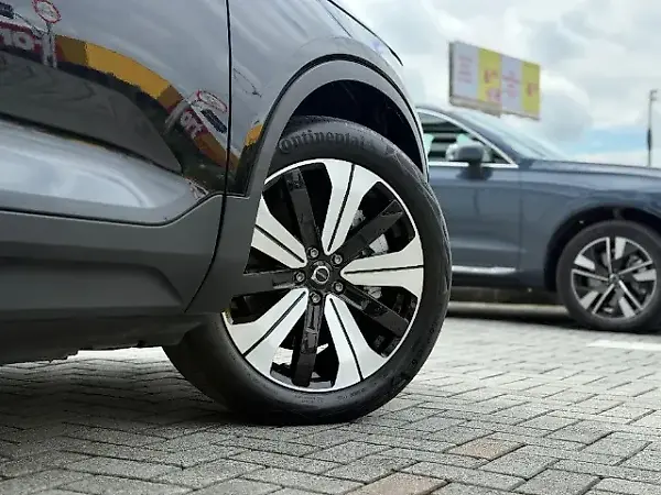 Volvo XC40 Recharge - Imagem 16