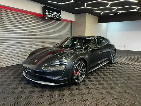 Porsche Taycan - Imagem 1