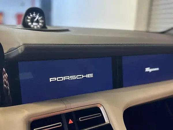 Porsche Taycan - Imagem 9