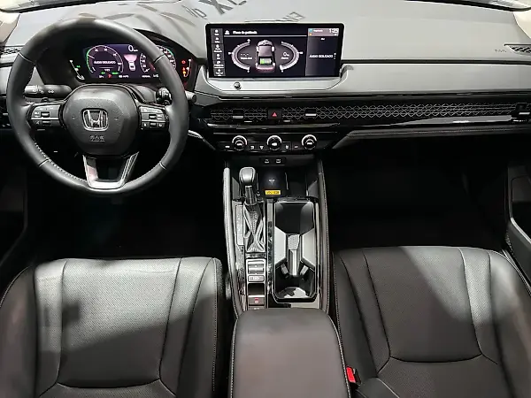 Honda Accord Plug-in Hybrid - Imagem 13