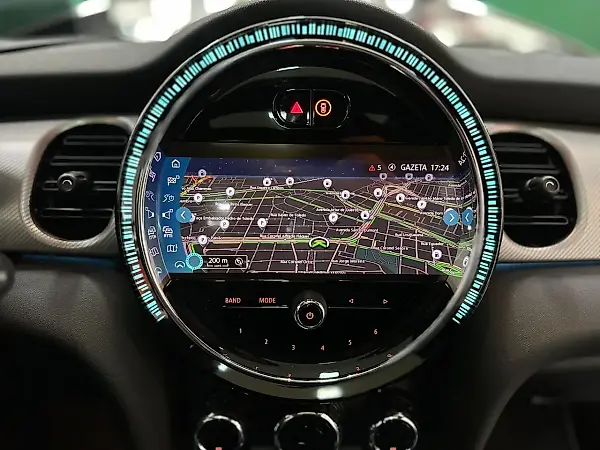 Mini Cooper SE - Imagem 11