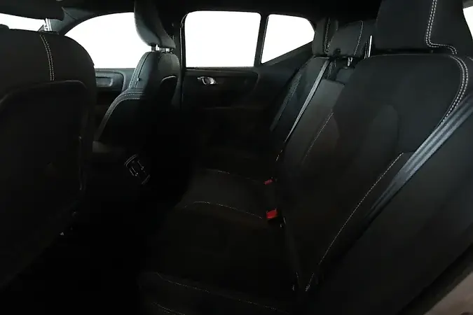 Volvo XC40 Recharge - Imagem 10