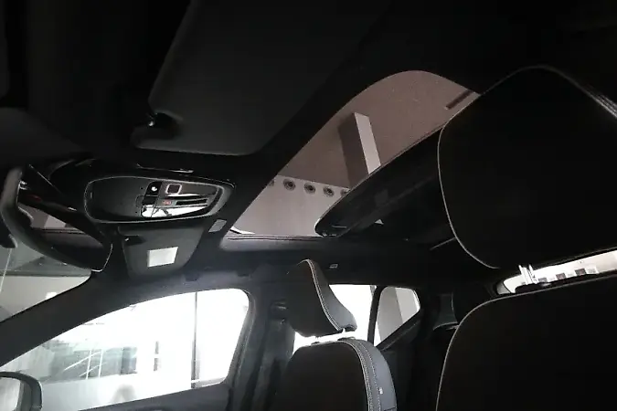 Volvo XC40 Recharge - Imagem 12