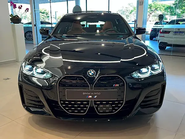 BMW I4 - Imagem 2