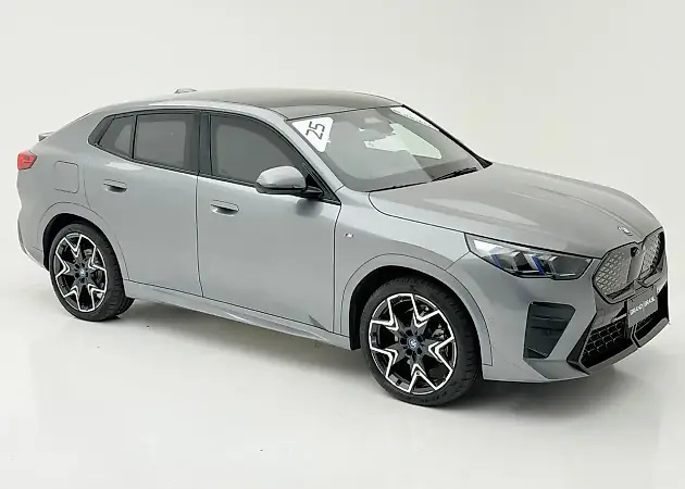 BMW IX2 - Imagem 1