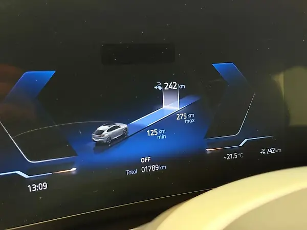 BMW IX2 - Imagem 11