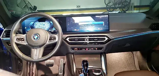 BMW I4 Edrive40 - Imagem 10