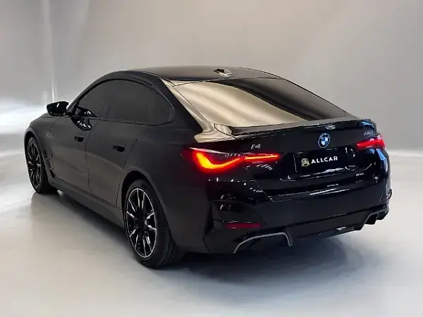BMW I4 - Imagem 15