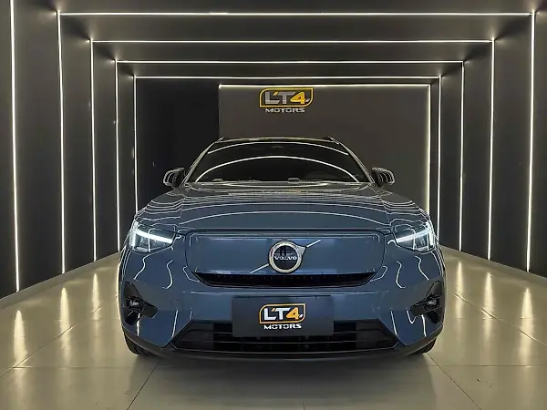 Volvo XC40 Recharge - Imagem 3
