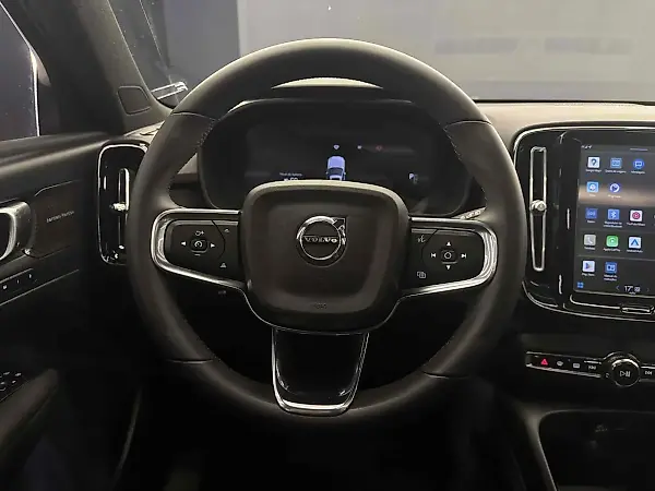 Volvo XC40 Recharge - Imagem 15