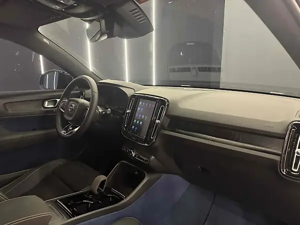 Volvo XC40 Recharge - Imagem 10