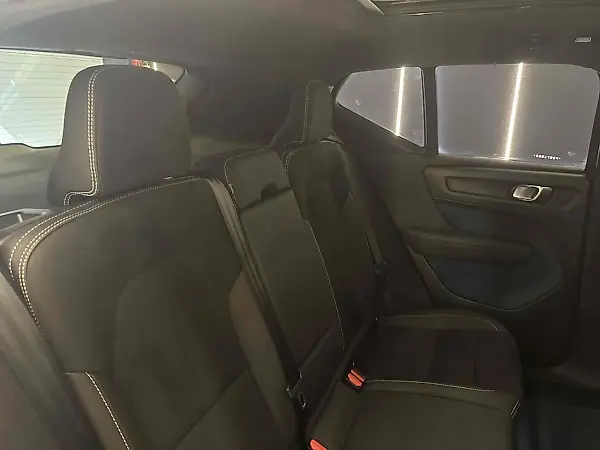 Volvo XC40 Recharge - Imagem 20