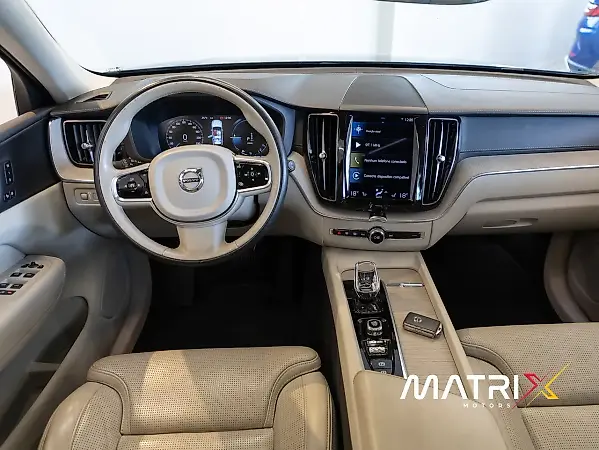 Volvo Xc60 Recharge Plug-in Hybrid - Imagem 8